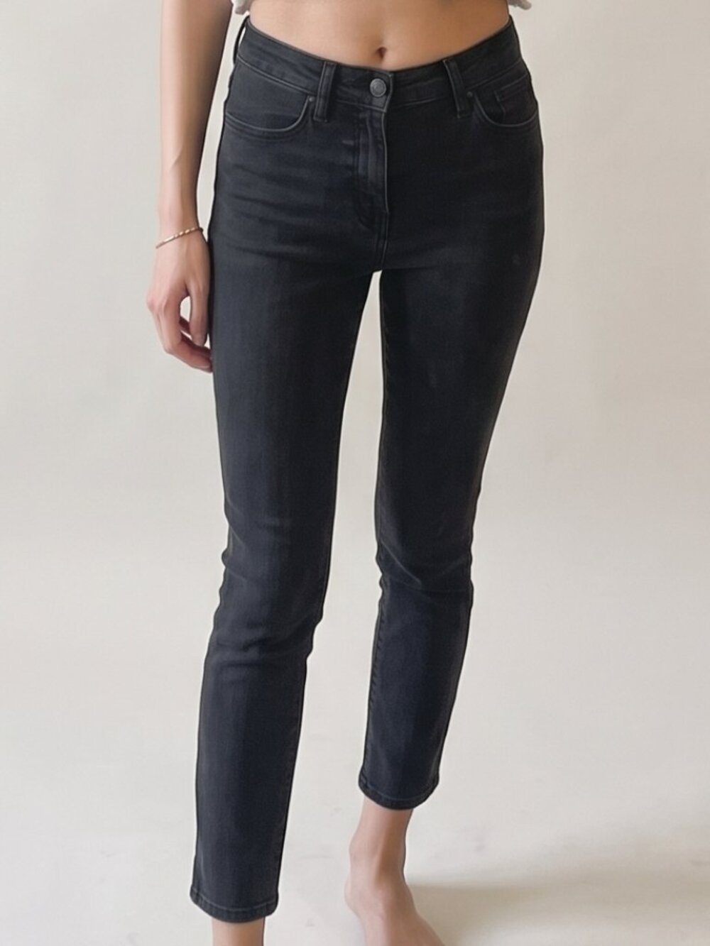 Calvin Klein Jeans Black Washed Jeans – Size 26 – Button Fly